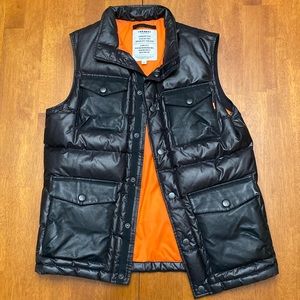 Burton black down fill vest size small